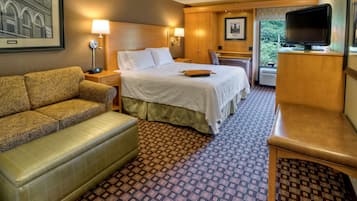 Premium bedding, in-room safe, desk, laptop workspace