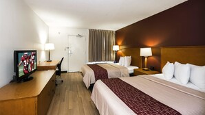 基础双人房 | 办公桌、熨斗/熨衣板、免费 WiFi、床单