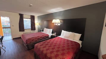 Chambre Standard, 2 lits doubles, fumeur