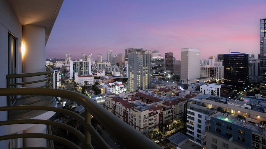 Courtyard by Marriott San Diego Downtown Little Italy