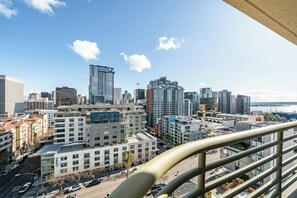 Room, 2 Queen Beds, Balcony, City View | Balcony view