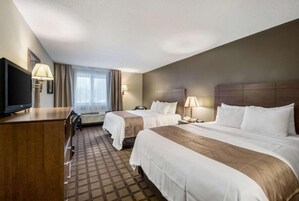 Standard Room, 2 Queen Beds, Non Smoking | Living area | 32-inch LED TV with cable channels