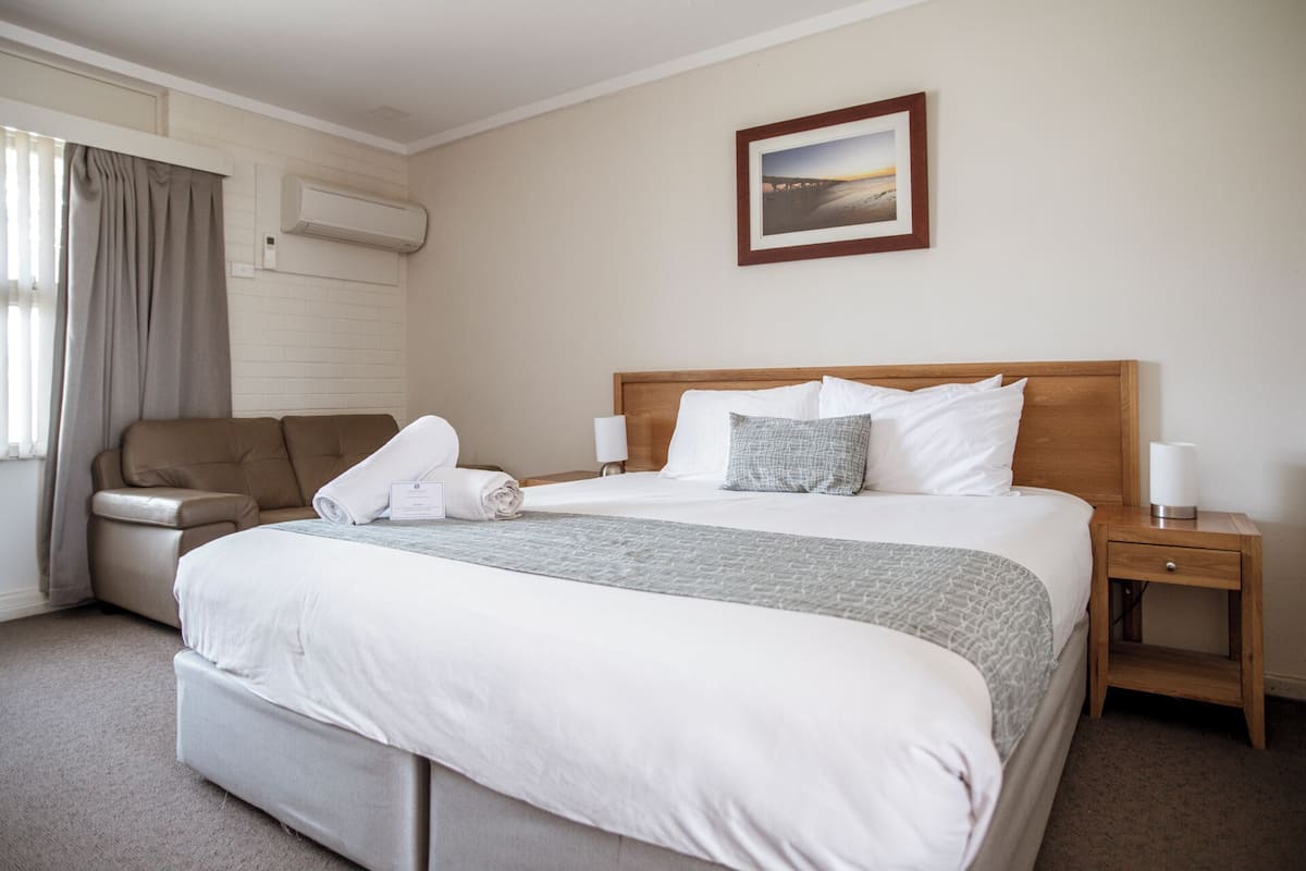 Executive Room, 1 King Bed