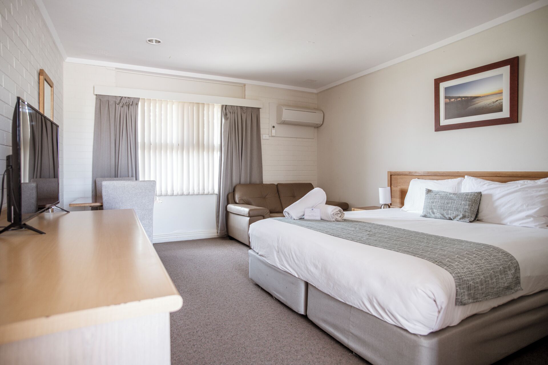 Rom – executive, 1 kingsize-seng | Minibar, skrivebord, blendingsgardiner og strykejern/-brett