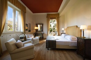1 bedroom, minibar, desk, free WiFi