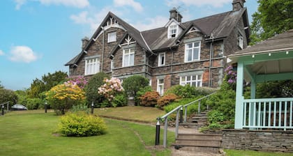 Lakehouse at The Waterhead Inn