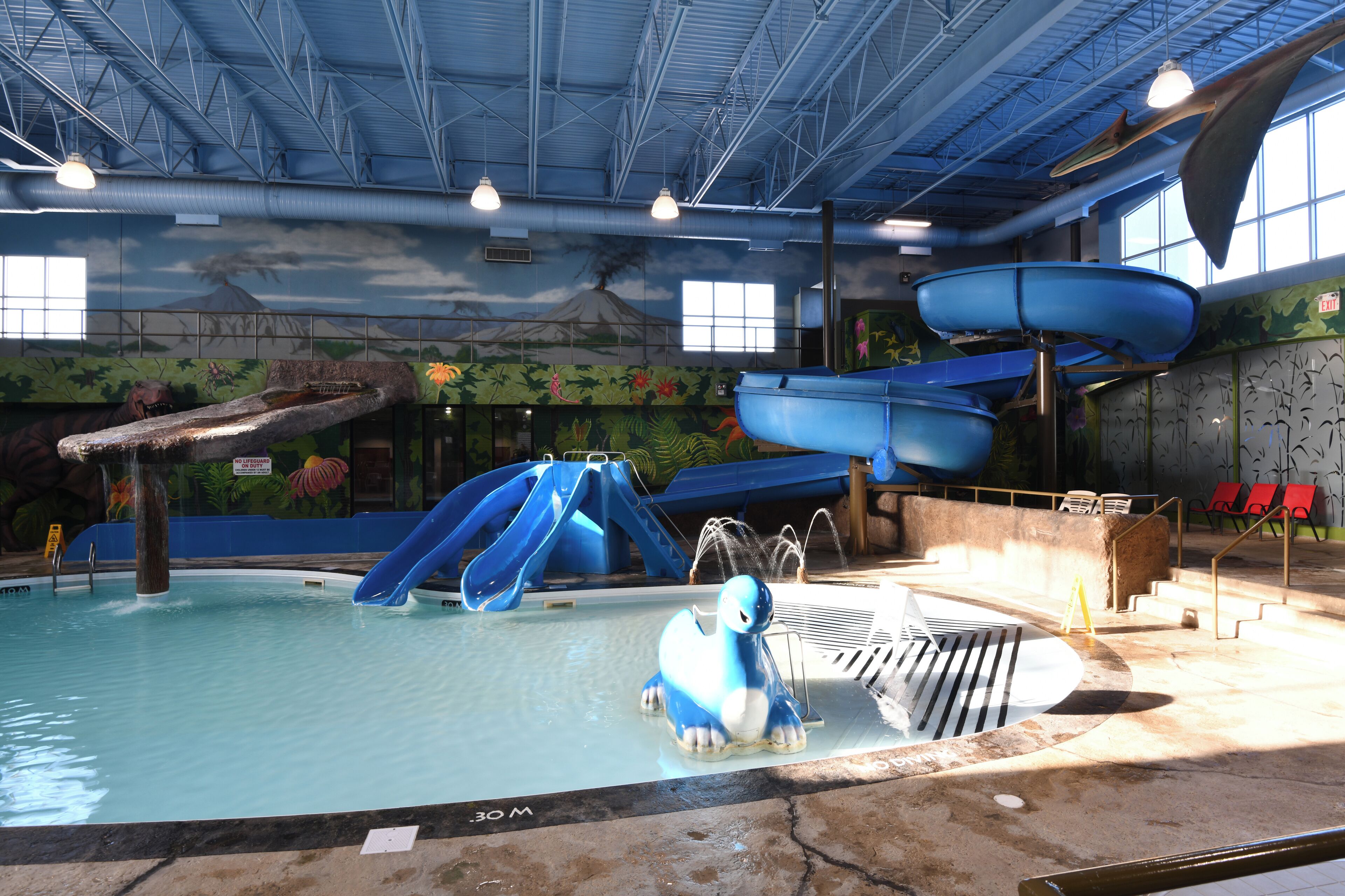 indoor pool, open 8:00 am to 10:00 pm, pool loungers