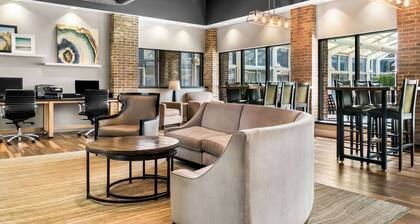 Best Western Okemos/East Lansing Hotel & Suites