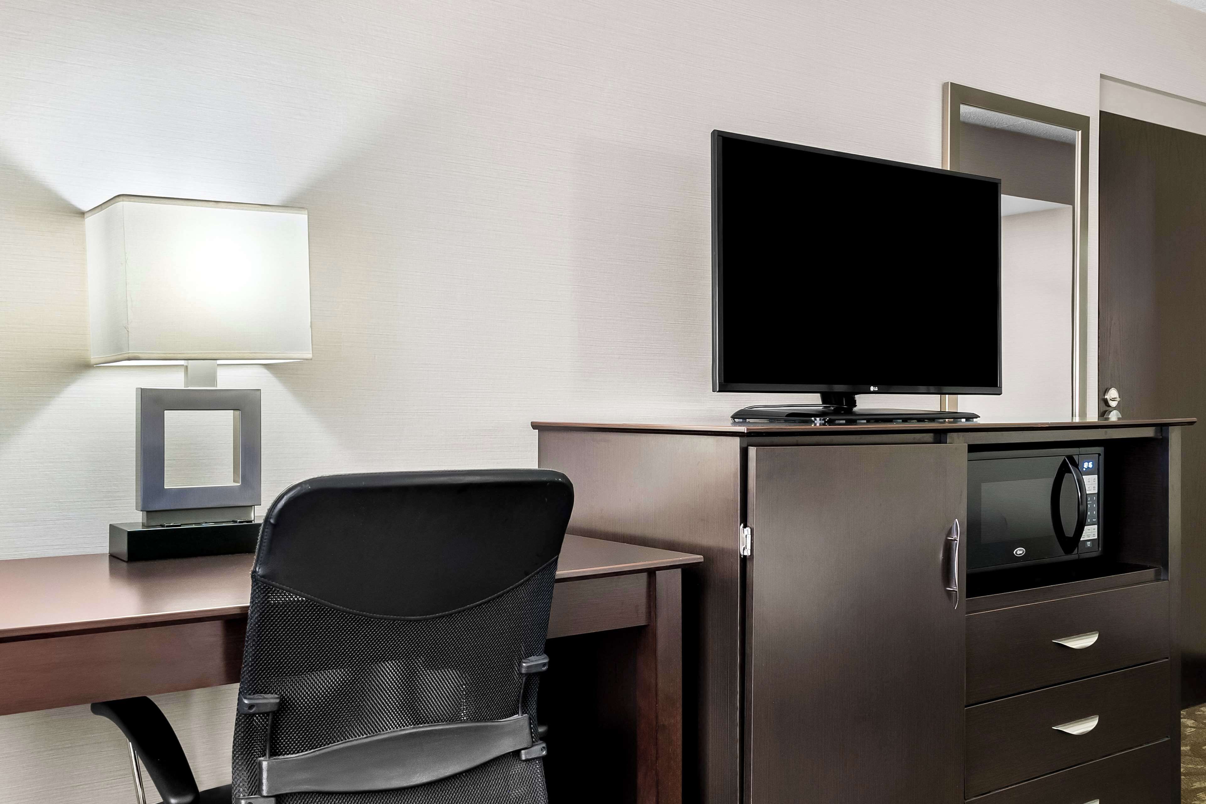 desk, laptop workspace, soundproofing, iron/ironing board