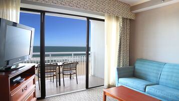 Efficiency, Oceanfront, Exterior Entrance, 2 Double Beds & Sofa Bed, Non Smoking | Living area | Flat-screen TV