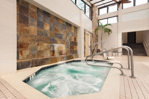 Bañera de hidromasaje interior