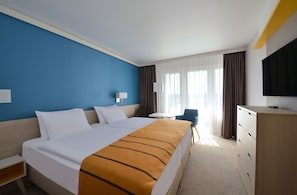 Chambre exécutive double ou avec lits jumeaux | Literie hypoallergénique, coffre-fort, bureau, accès au Wi-Fi (inclus)