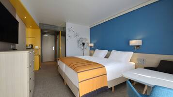Executive Double or Twin Room | Hypo-allergenic bedding, in-room safe, desk, free WiFi