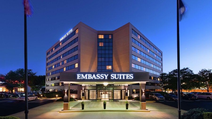 Embassy Suites by Hilton Tysons Corner