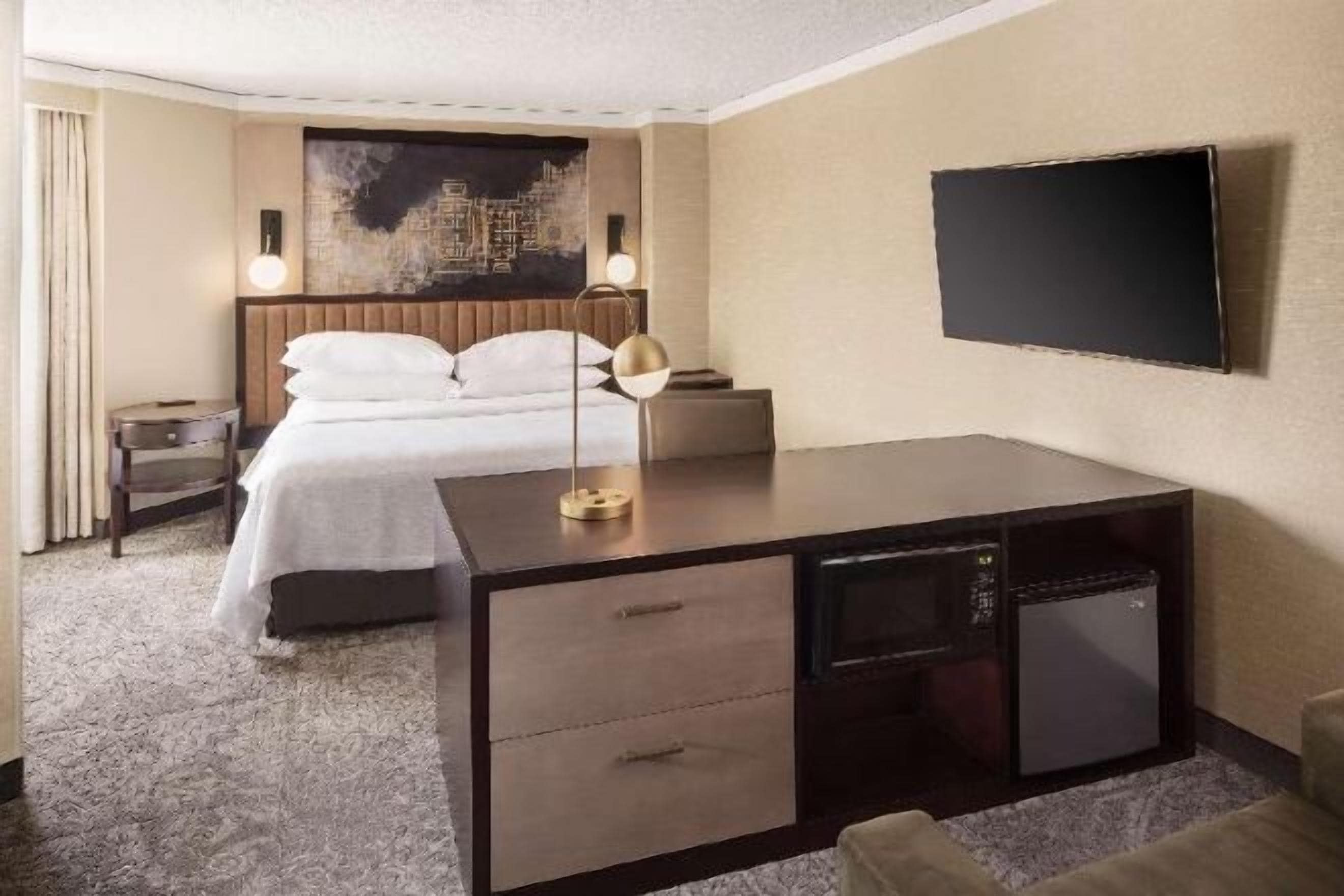 Literie hypoallergénique, coffres-forts dans les chambres, bureau