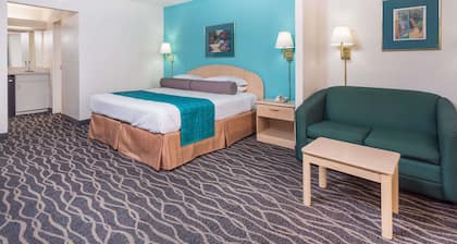 Howard Johnson by Wyndham Commerce GA