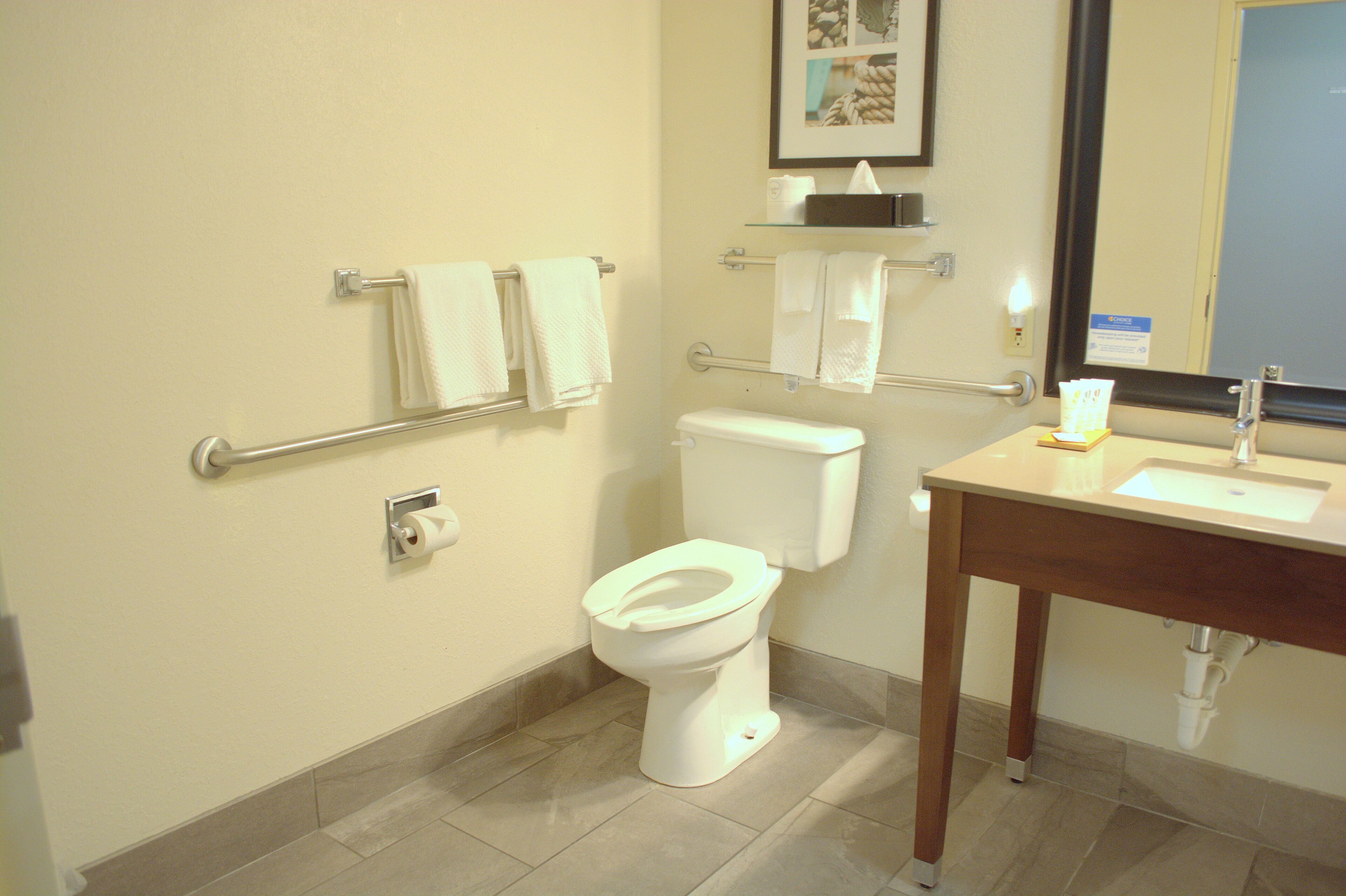 room, 2 queen beds, accessible, non smoking | bathroom | combined shower/bathtub, free toiletries, hair dryer, towels