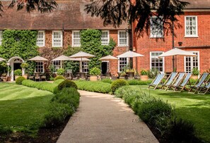Exterior - Bush Hotel Farnham (Farnham)