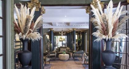 Bush Hotel Farnham