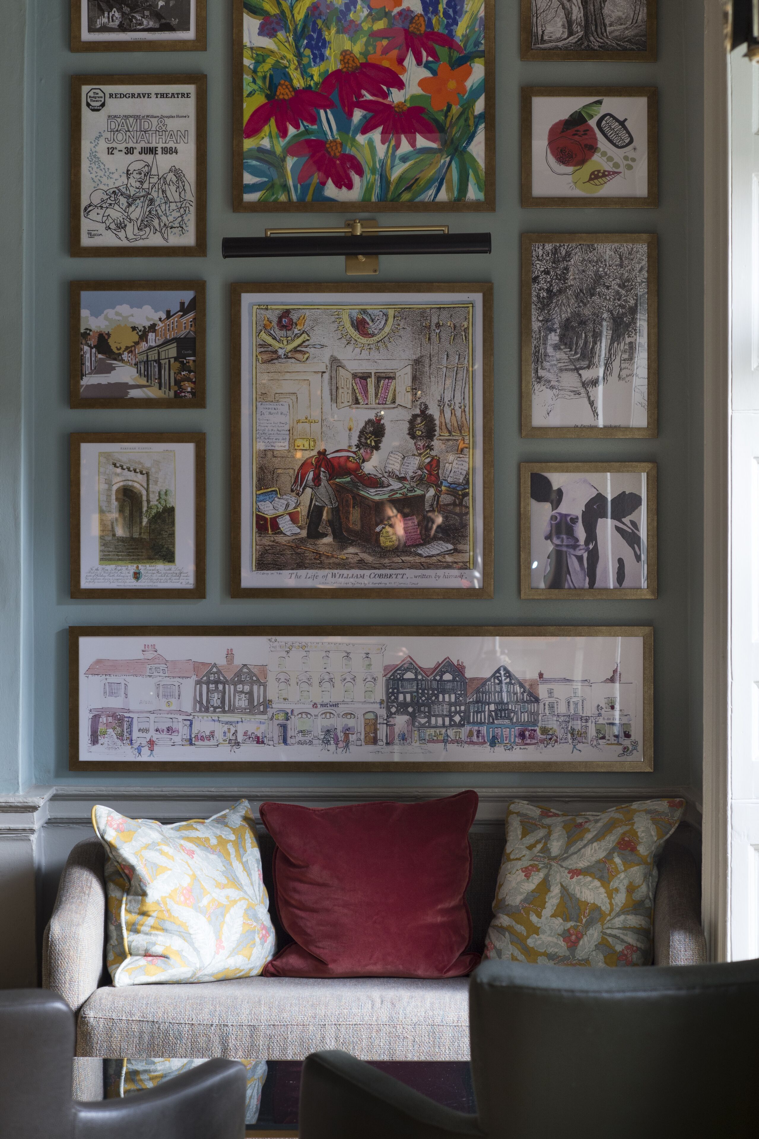 Photo - Bush Hotel Farnham