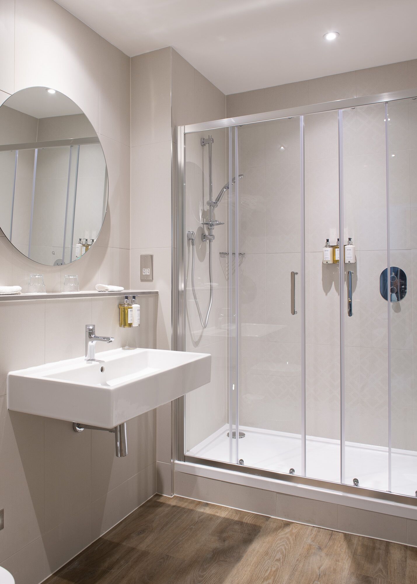 vintage suite | bathroom | eco-friendly toiletries, hair dryer, towels, soap