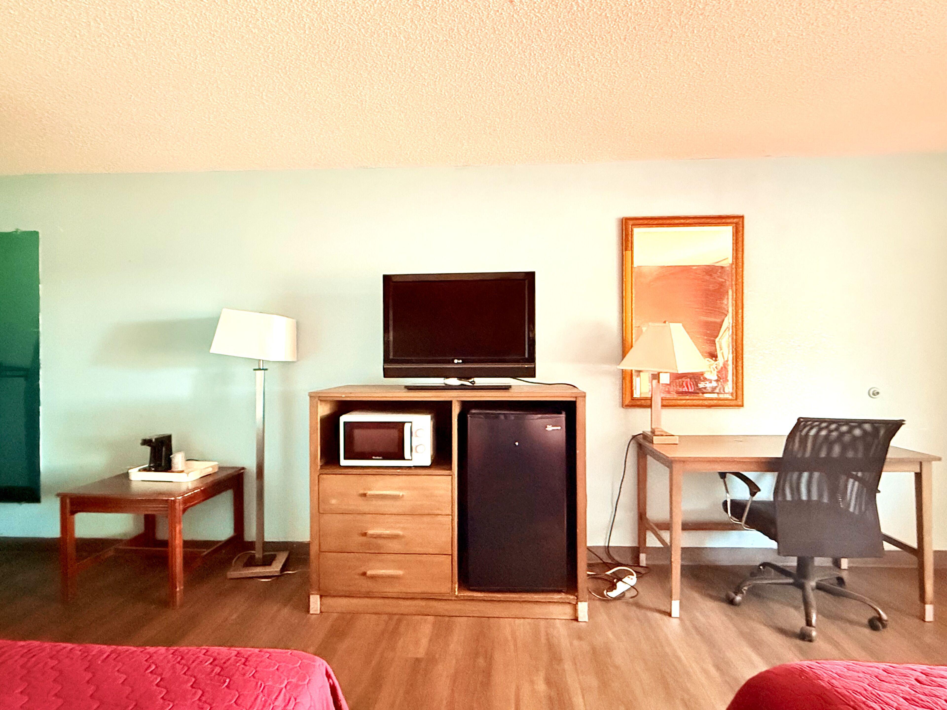 Desk, iron/ironing board, free WiFi, bed sheets