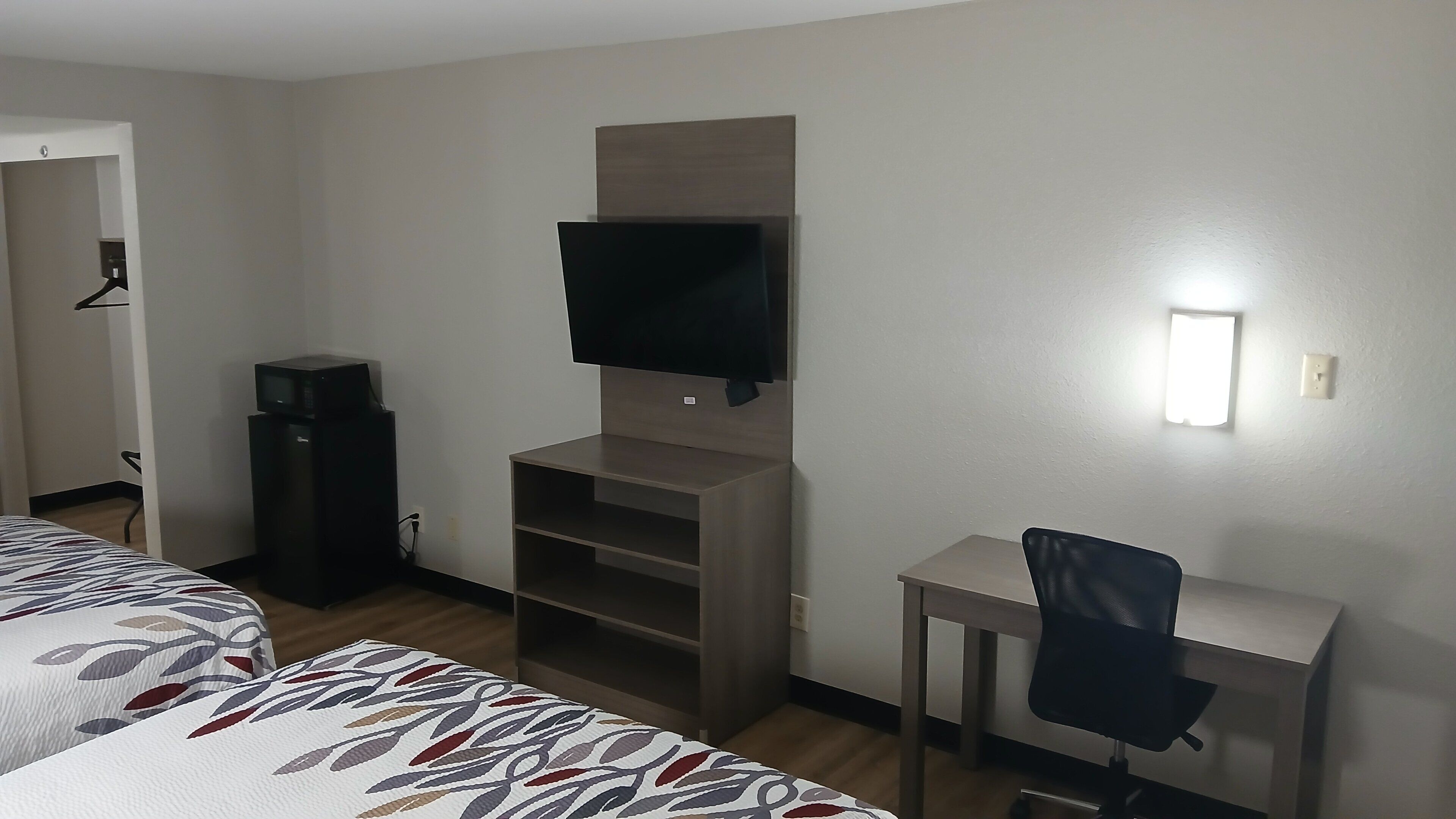 Standard Room, 2 Queen Beds, Non Smoking (2nd Floor) | Premium bedding, down comforters, desk, laptop workspace