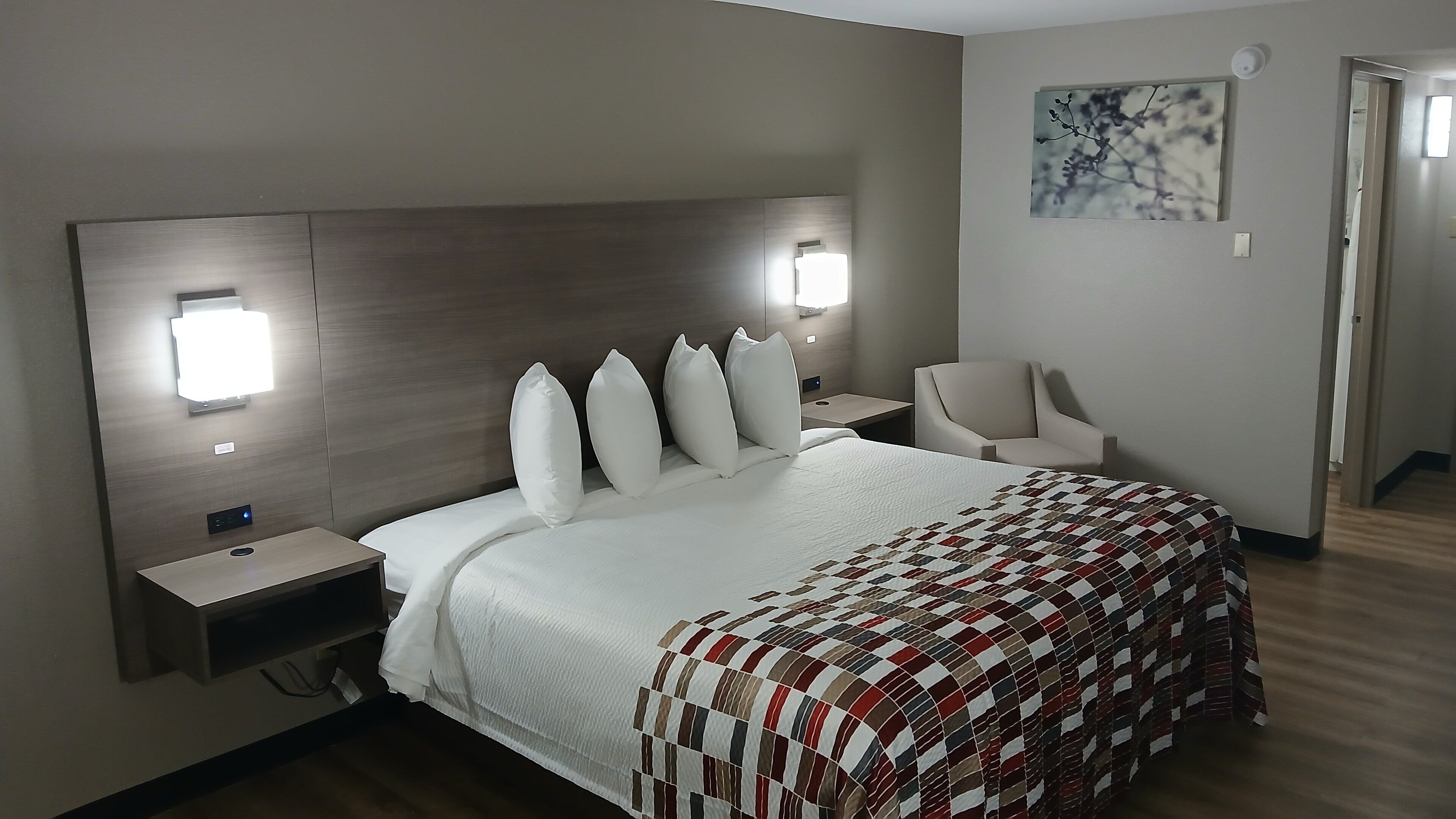 Premium bedding, down comforters, desk, laptop workspace