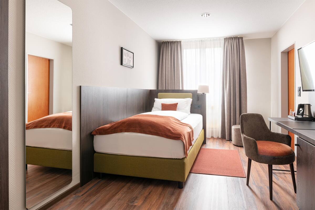 Kamar Klasik, 1 Tempat Tidur Twin | 1 kamar tidur, seprai antialergi, brankas, dan tirai kedap cahaya