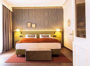 Suite, 1 Double Bed (Living Room) | Room amenity