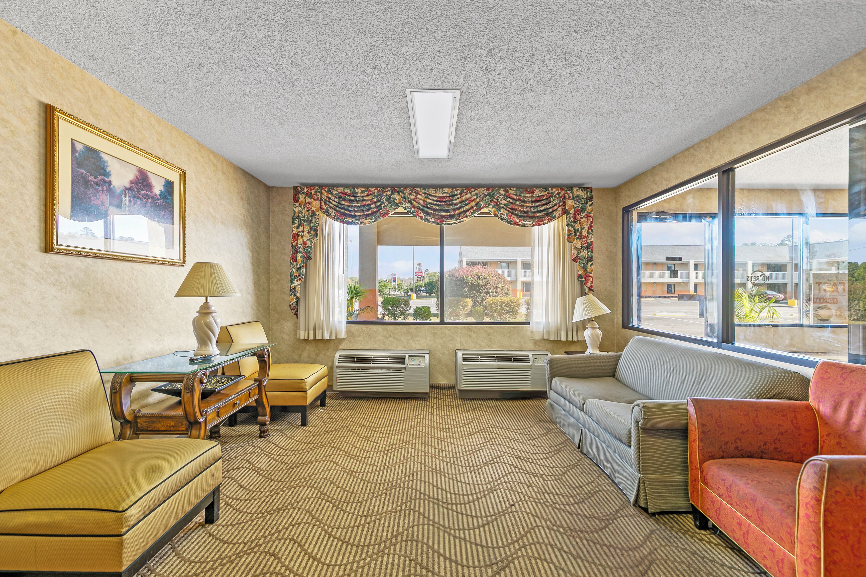 บริเวณนั่งเล่นที่ล็อบบี้