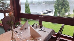 Se sirven desayunos, comidas y cenas 