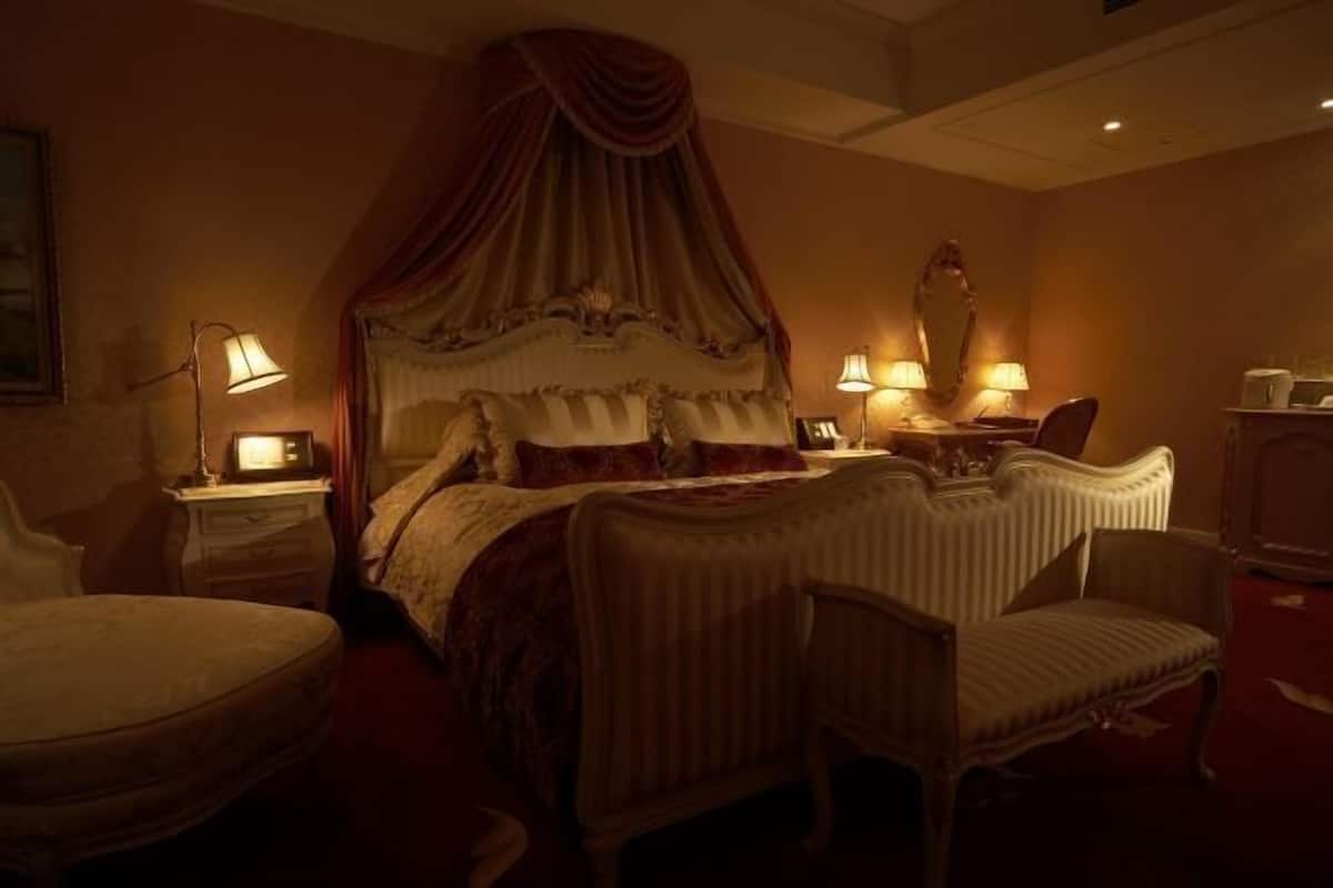 1 bedroom, minibar, in-room safe, blackout drapes
