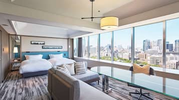 Minibar, in-room safe, desk, blackout drapes