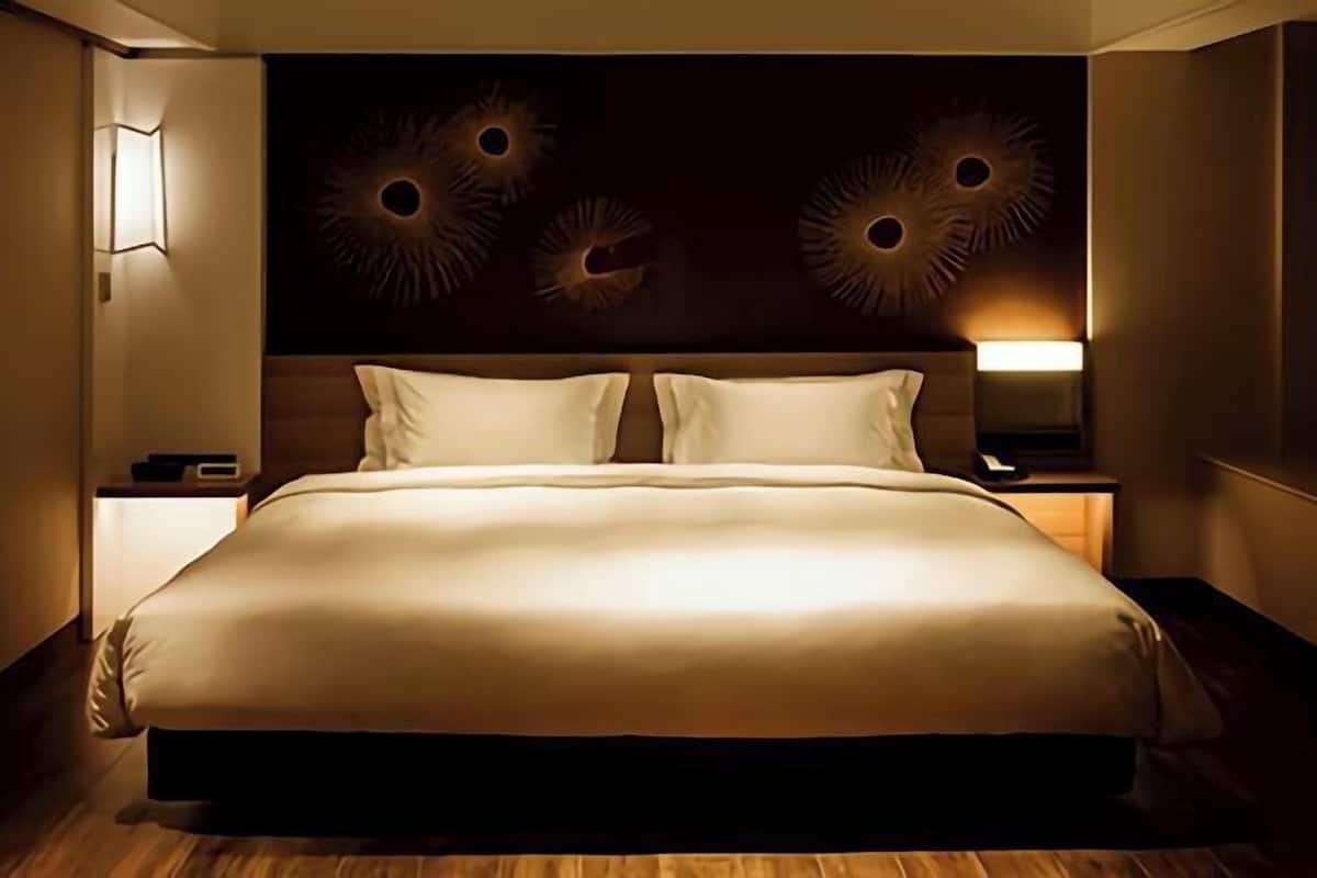 1 bedroom, minibar, in-room safe, blackout drapes
