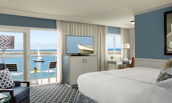 J - Oceanview Premier | Premium bedding, down comforters, pillowtop beds, minibar at Portofino Hotel & Marina