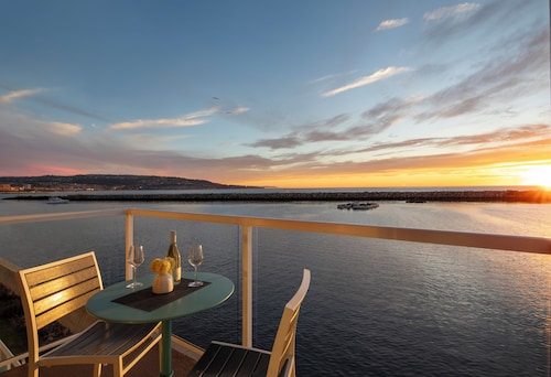 Portofino Hotel & Marina