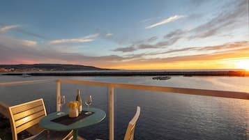 G - Oceanside Deluxe King | Terrasse/Patio