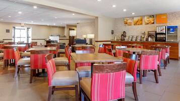 Petit déjeuner continental compris tous les jours