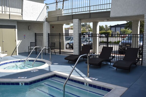 Outdoor pool, open 10:00 AM to 10:00 PM, pool umbrellas, sun loungers