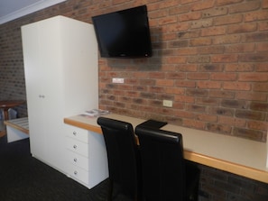 Minibar, desk, iron/ironing board, WiFi
