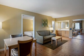 Premium bedding, pillowtop beds, in-room safe, desk