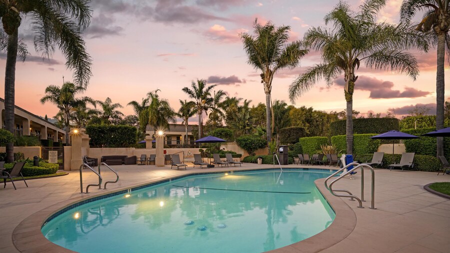 Best Western Plus South Coast Inn