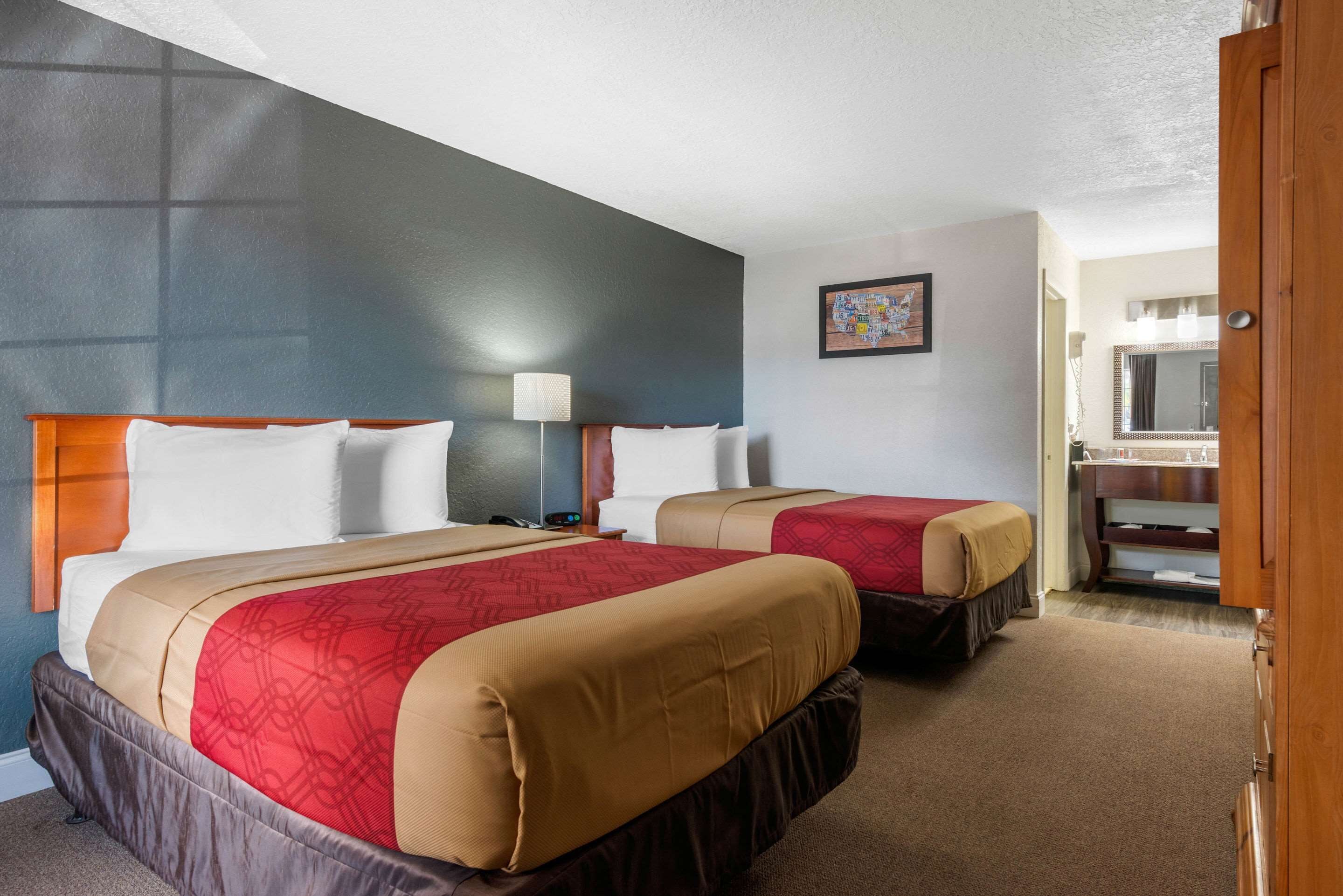 Foto - Econo Lodge Airport - RJ Stadium