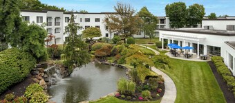 DoubleTree Suites by Hilton Hotel Mt. Laurel