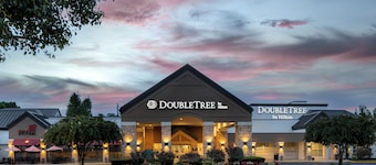 DoubleTree Suites by Hilton Hotel Mt. Laurel