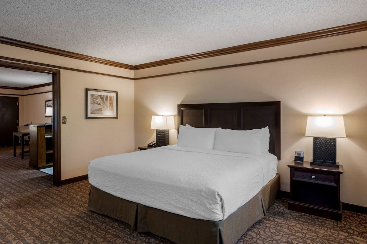 Premium bedding, pillow-top beds, desk, laptop workspace