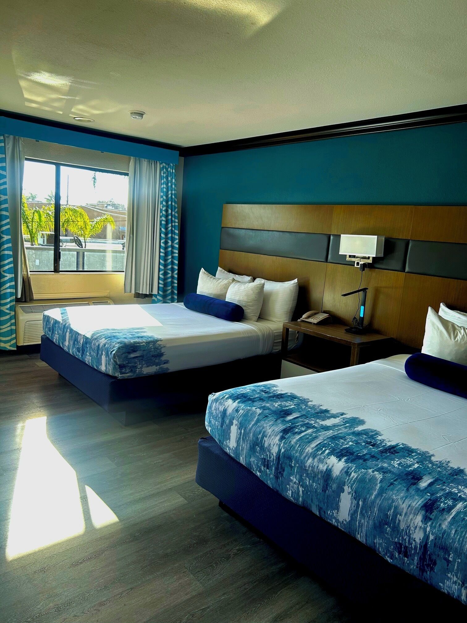 Hypo-allergenic bedding, iron/ironing board, free WiFi, bed sheets