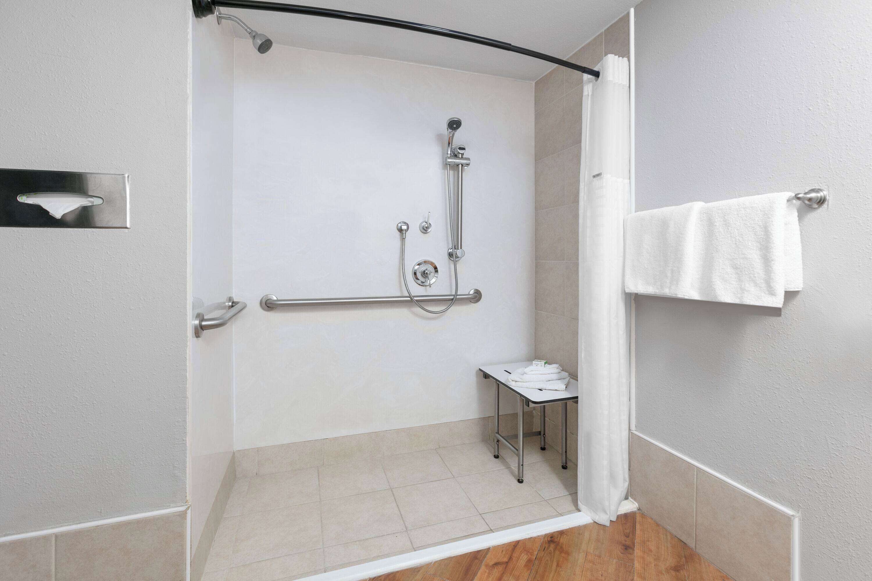 Foto - Baymont by Wyndham Austin University Area