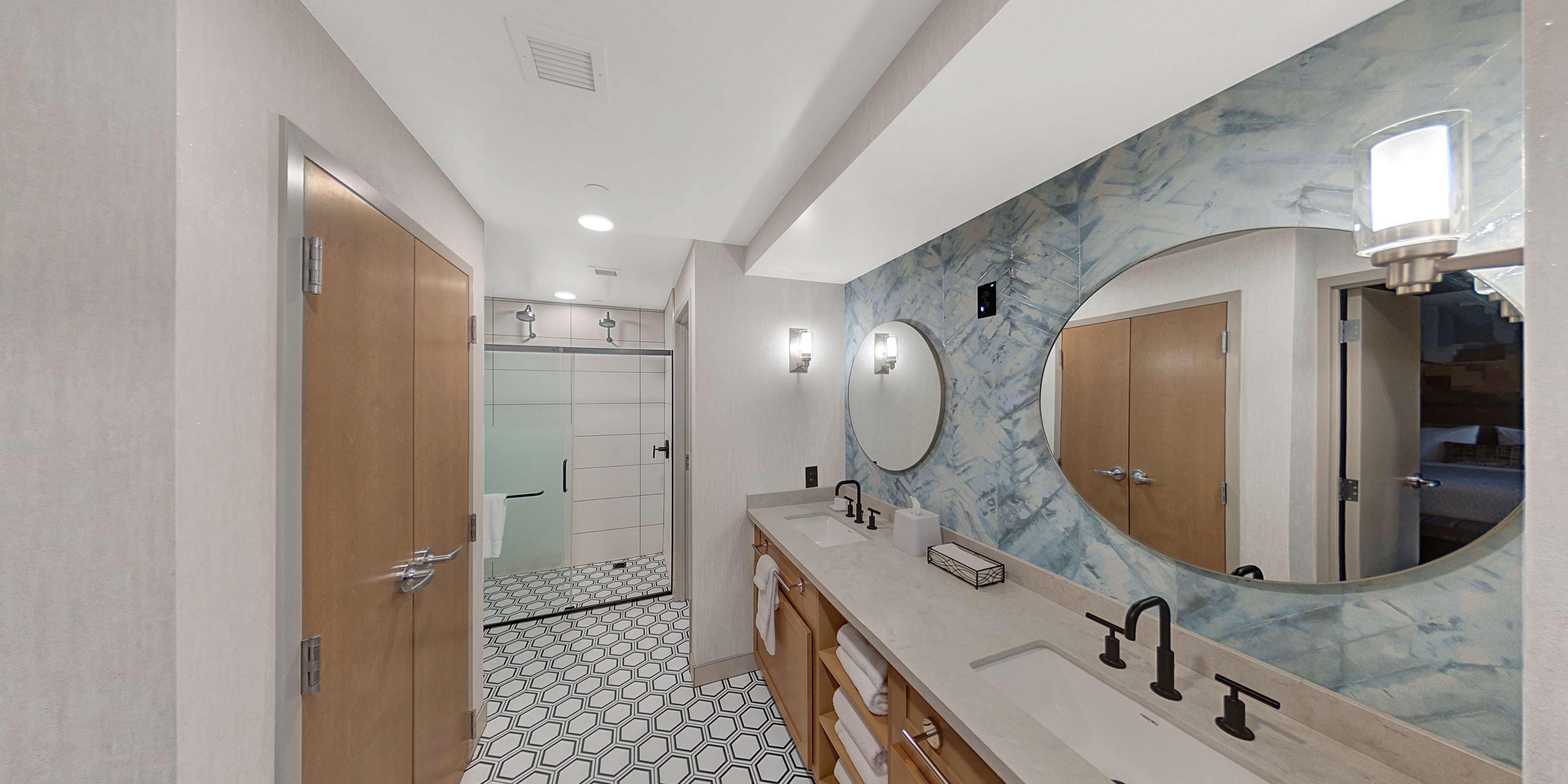 suite, 1 bedroom | bathroom shower
